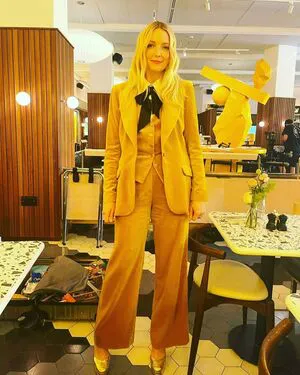 Lauren Laverne OnlyFans Leaked Free Thumbnail Picture - #QiZ6idRL9D