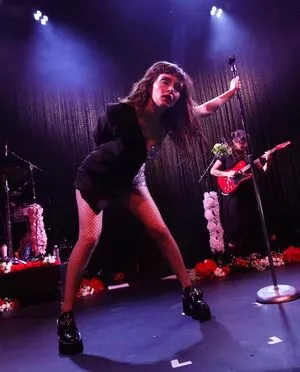 Lauren Mayberry OnlyFans Leaked Free Thumbnail Picture - #0ruUl8gnYY