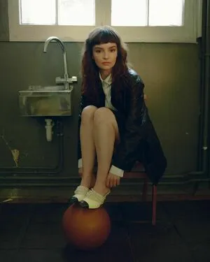 Lauren Mayberry OnlyFans Leaked Free Thumbnail Picture - #20Z84adSun