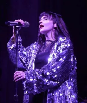 Lauren Mayberry OnlyFans Leaked Free Thumbnail Picture - #2KyGxY97yc