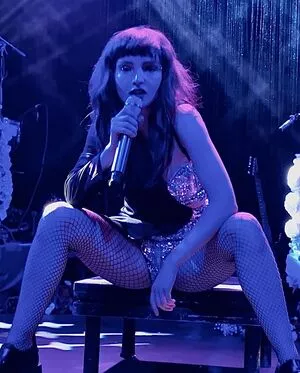 Lauren Mayberry OnlyFans Leaked Free Thumbnail Picture - #2WsT3R1IFF