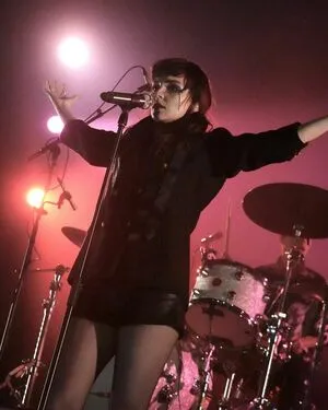 Lauren Mayberry OnlyFans Leaked Free Thumbnail Picture - #4lW4tiAMr4