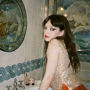 Lauren Mayberry OnlyFans Leaked Free Thumbnail Picture - #4rRqG2VFsd