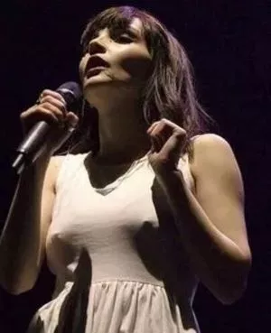 Lauren Mayberry OnlyFans Leaked Free Thumbnail Picture - #Ee40KoOMbA