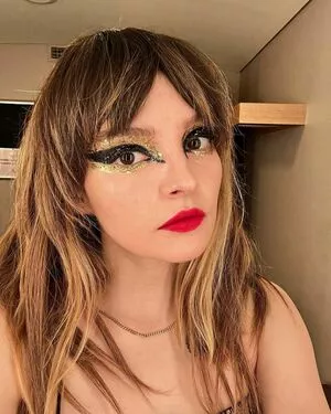 Lauren Mayberry OnlyFans Leaked Free Thumbnail Picture - #ErEnJ4lGq7