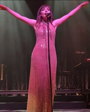 Lauren Mayberry OnlyFans Leaked Free Thumbnail Picture - #KOPG91Uhvz