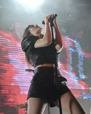 Lauren Mayberry OnlyFans Leaked Free Thumbnail Picture - #MuyROYBbq9