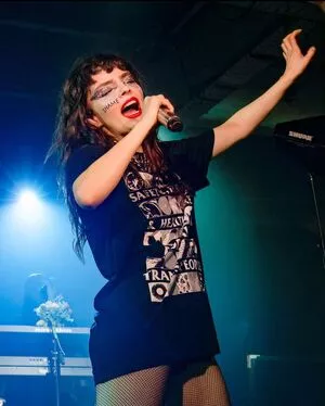 Lauren Mayberry OnlyFans Leaked Free Thumbnail Picture - #N9c2K63jdr