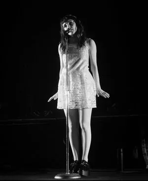Lauren Mayberry OnlyFans Leaked Free Thumbnail Picture - #NHBhk0gqOP
