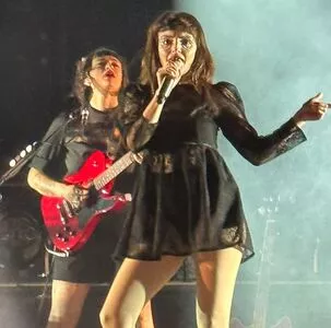 Lauren Mayberry OnlyFans Leaked Free Thumbnail Picture - #Sm77RWY3Yk