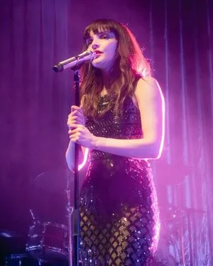 Lauren Mayberry OnlyFans Leaked Free Thumbnail Picture - #Squ6RquCAs