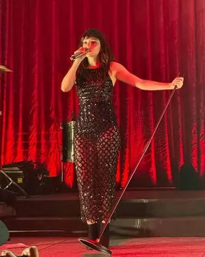 Lauren Mayberry OnlyFans Leaked Free Thumbnail Picture - #XAVozoo0Bl
