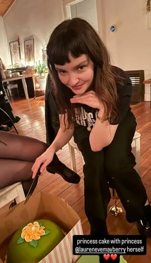 Lauren Mayberry OnlyFans Leaked Free Thumbnail Picture - #ZKJmBDQZF1