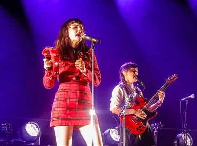 Lauren Mayberry OnlyFans Leaked Free Thumbnail Picture - #ZMbfx3TzzI