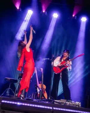 Lauren Mayberry OnlyFans Leaked Free Thumbnail Picture - #gNFLDSVe5Y