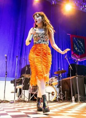 Lauren Mayberry OnlyFans Leaked Free Thumbnail Picture - #hnBDM6cr1s