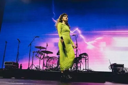Lauren Mayberry OnlyFans Leaked Free Thumbnail Picture - #i7v8tzNzva