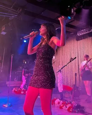 Lauren Mayberry OnlyFans Leaked Free Thumbnail Picture - #jksDhs5Ogl