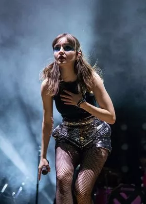 Lauren Mayberry OnlyFans Leaked Free Thumbnail Picture - #kKymYg8Vrm