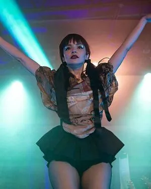Lauren Mayberry OnlyFans Leaked Free Thumbnail Picture - #nyrWkGJeFY