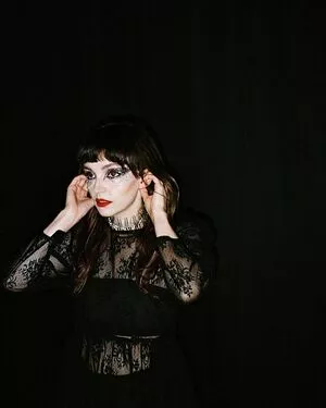 Lauren Mayberry OnlyFans Leaked Free Thumbnail Picture - #ooBSaW1x21