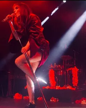Lauren Mayberry OnlyFans Leaked Free Thumbnail Picture - #qFOlSLIRRN