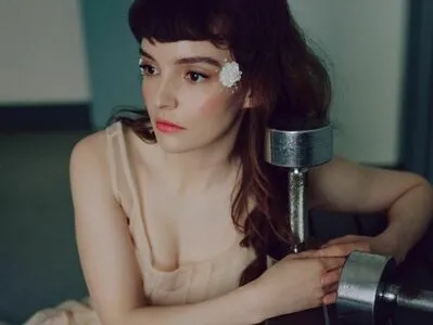Lauren Mayberry OnlyFans Leaked Free Thumbnail Picture - #r87h12YtKC