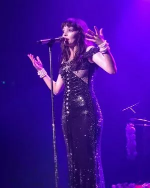 Lauren Mayberry OnlyFans Leaked Free Thumbnail Picture - #ruW8aZe6T7