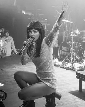 Lauren Mayberry OnlyFans Leaked Free Thumbnail Picture - #s5WapfNpte