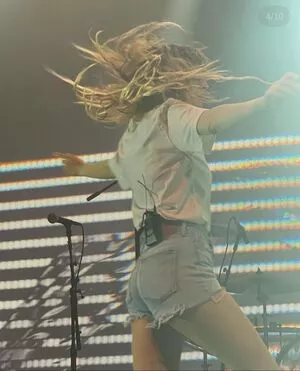 Lauren Mayberry OnlyFans Leaked Free Thumbnail Picture - #tvYz7k5YDz
