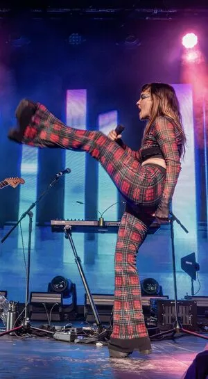 Lauren Mayberry OnlyFans Leaked Free Thumbnail Picture - #z9hhgisKRu
