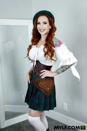 Lauren Phillips OnlyFans Leaked Free Thumbnail Picture - #TapwemEHET