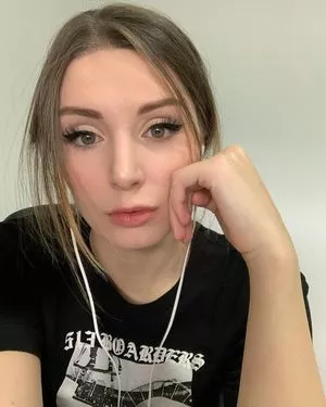 Lauren Southern OnlyFans Leaked Free Thumbnail Picture - #MaeL8AayUB