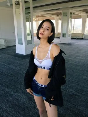 Lauren Tsai OnlyFans Leaked Free Thumbnail Picture - #7WSRAnnAgz