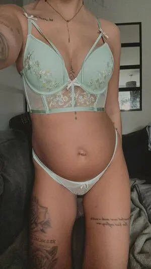 Laurenemilyy5 OnlyFans Leaked Free Thumbnail Picture - #P7mZyceIWR