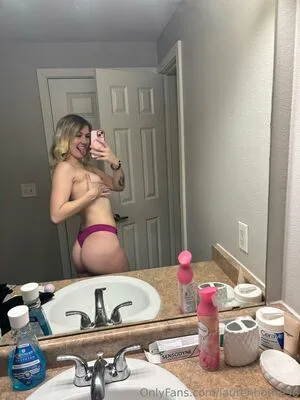 Laurenhottie98 OnlyFans Leaked Free Thumbnail Picture - #8M8gV5S1ue