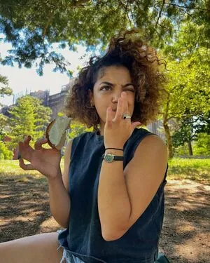 Laurie Hernandez OnlyFans Leaked Free Thumbnail Picture - #22rnOLY4wO