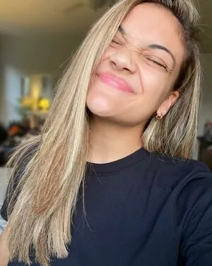 Laurie Hernandez OnlyFans Leaked Free Thumbnail Picture - #3oxermeZpw