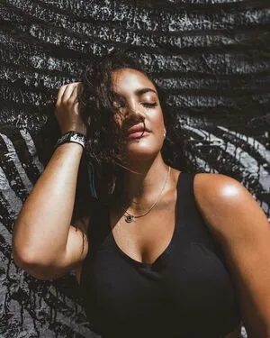 Laurie Hernandez OnlyFans Leaked Free Thumbnail Picture - #69hHCZIgL4