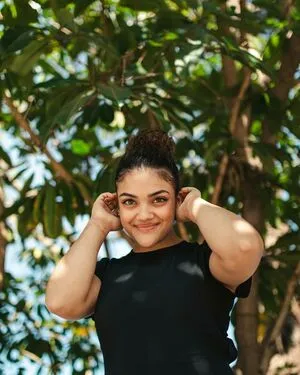 Laurie Hernandez OnlyFans Leaked Free Thumbnail Picture - #6XpkGGIrXm