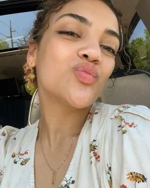 Laurie Hernandez OnlyFans Leaked Free Thumbnail Picture - #DaqyMEugob