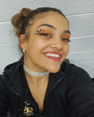 Laurie Hernandez OnlyFans Leaked Free Thumbnail Picture - #JLuF9pgunD