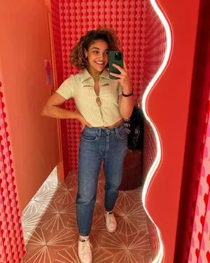 Laurie Hernandez OnlyFans Leaked Free Thumbnail Picture - #OZLTvAk7yB