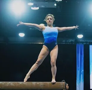 Laurie Hernandez OnlyFans Leaked Free Thumbnail Picture - #RT8WArb3OS