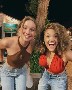 Laurie Hernandez OnlyFans Leaked Free Thumbnail Picture - #kCSKQFD5pO