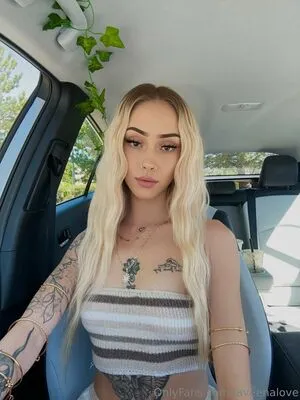 Laveenalove OnlyFans Leaked Free Thumbnail Picture - #M9lcSgMOAD