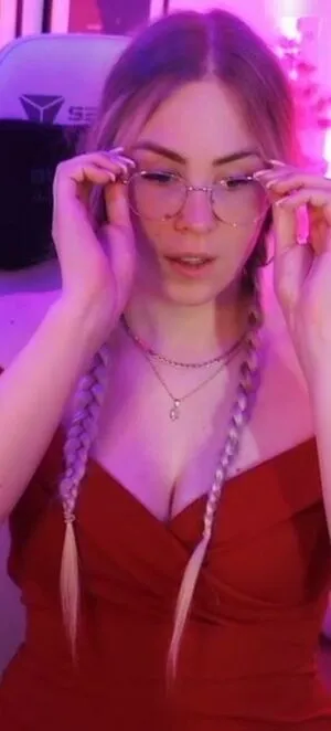 Lavrasophie OnlyFans Leaked Free Thumbnail Picture - #C16CGCXiHW