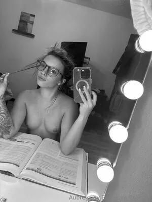 Layaubreyfans OnlyFans Leaked Free Thumbnail Picture - #dyJs8hIjyP