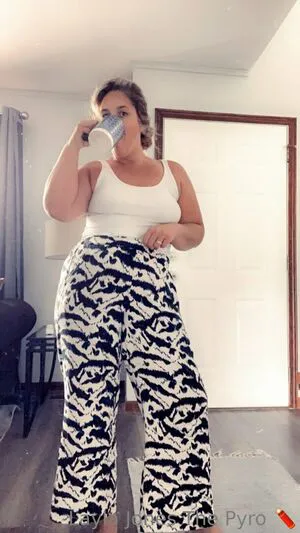 Layla Jones OnlyFans Leaked Free Thumbnail Picture - #b8Y3PP0if4