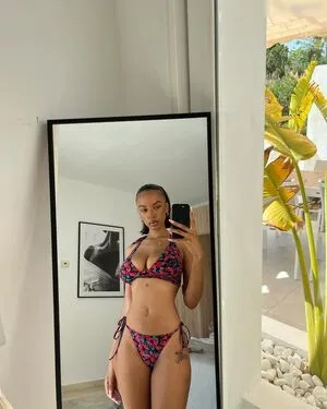 Layla Laila Darboe OnlyFans Leaked Free Thumbnail Picture - #Sy188b5I3v